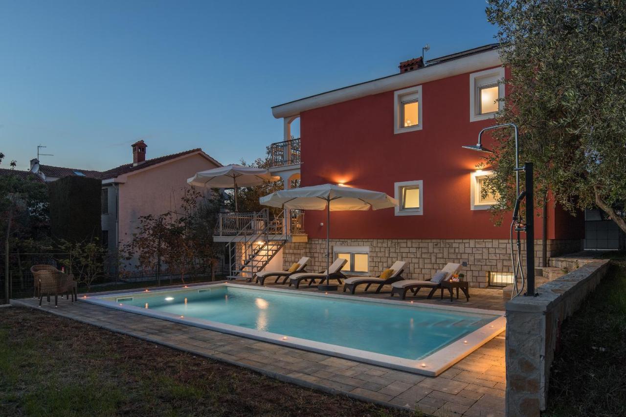 Villa Polion Peroj Buitenkant foto