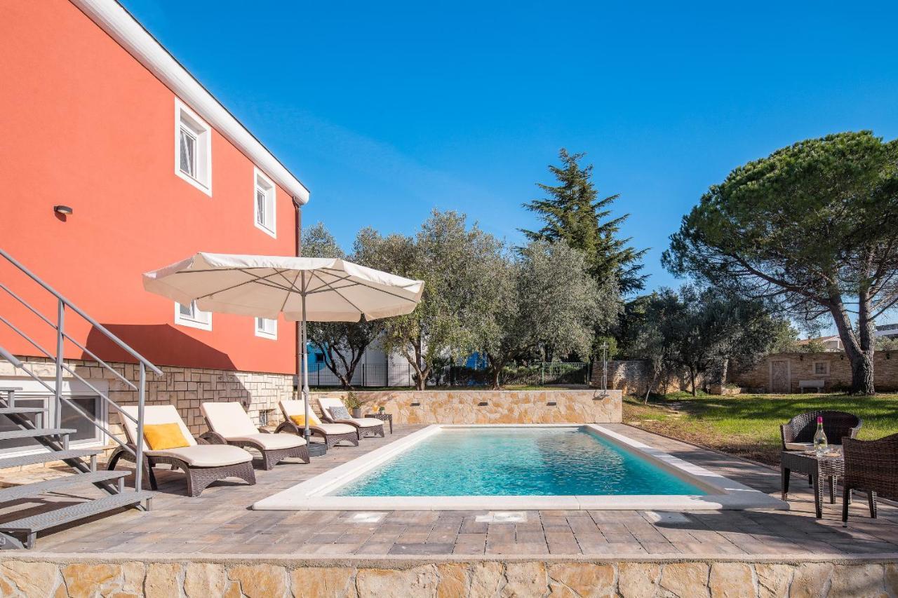 Villa Polion Peroj Buitenkant foto
